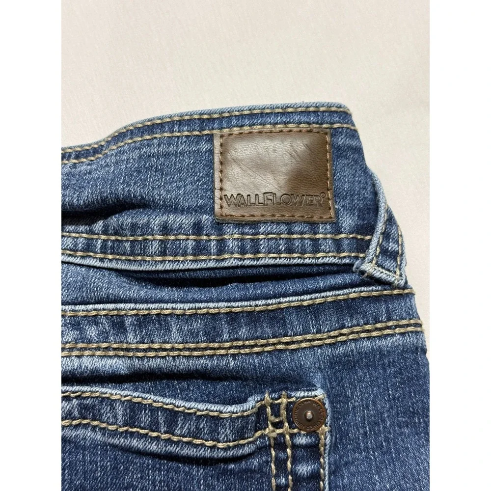 Wallflower The Luscious Curvy Bootcut Jeans Womens 7 Blue Denim Cotton Low Rise
